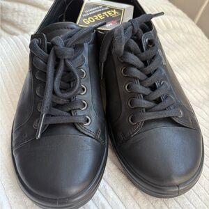 ECCO Women’s “Soft 7”
Comfortable waterproof black leather shoes. Size 38/7.5